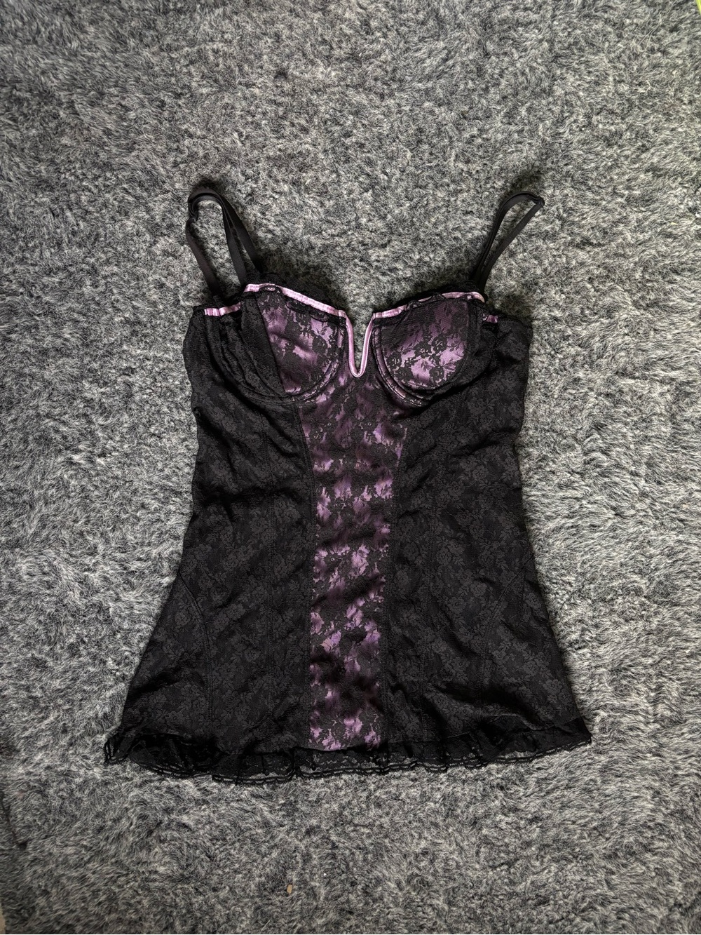 2004 Victorias Secret black & purple lace corset top
